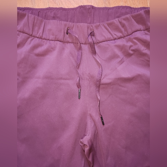 Lululemon On The Fly Pant - Picture 3 of 4